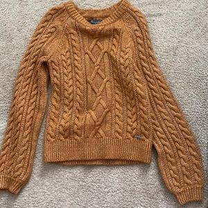 Abercrombie & Fitch Cable Crew Sweater